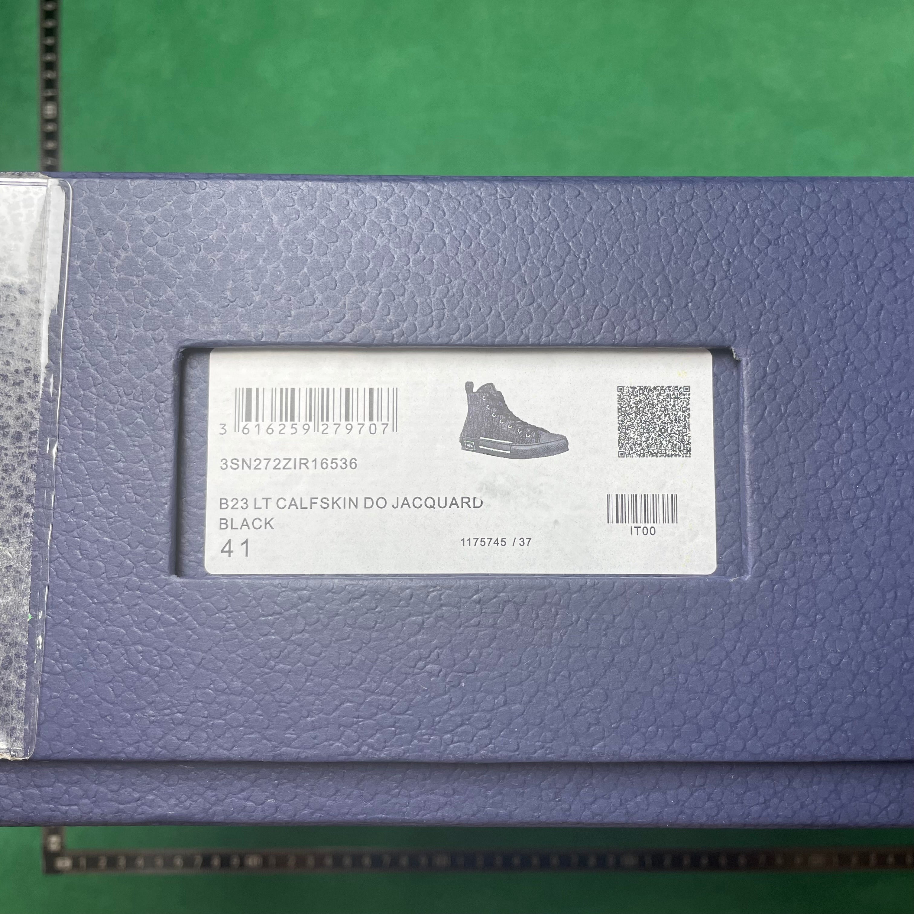 Dior B23