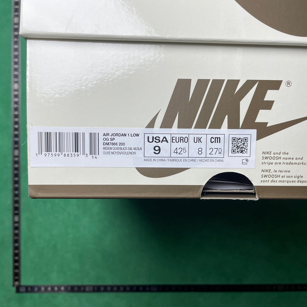 Travis Scott x Air Jordan 1 Low OG