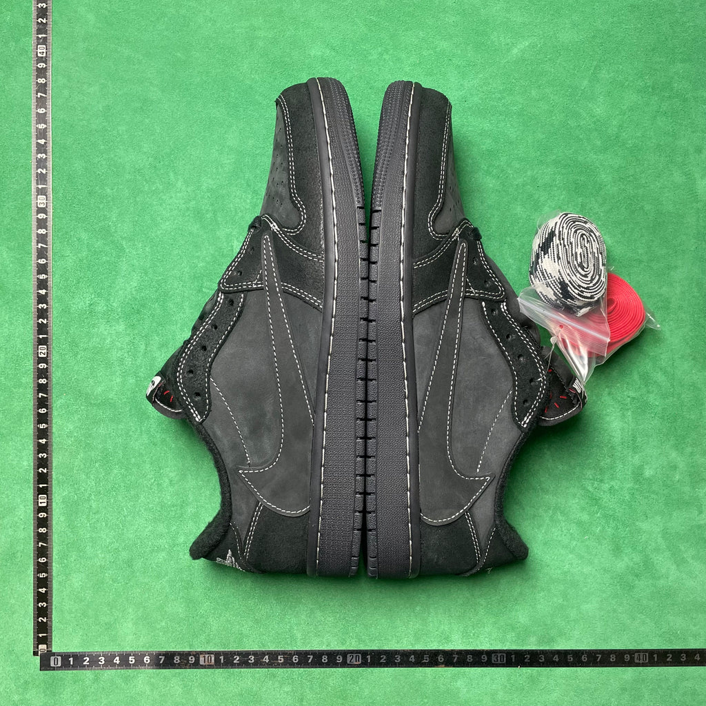 Air Jordan 1 Low OG TS "Travis Scott - Black Phantom"