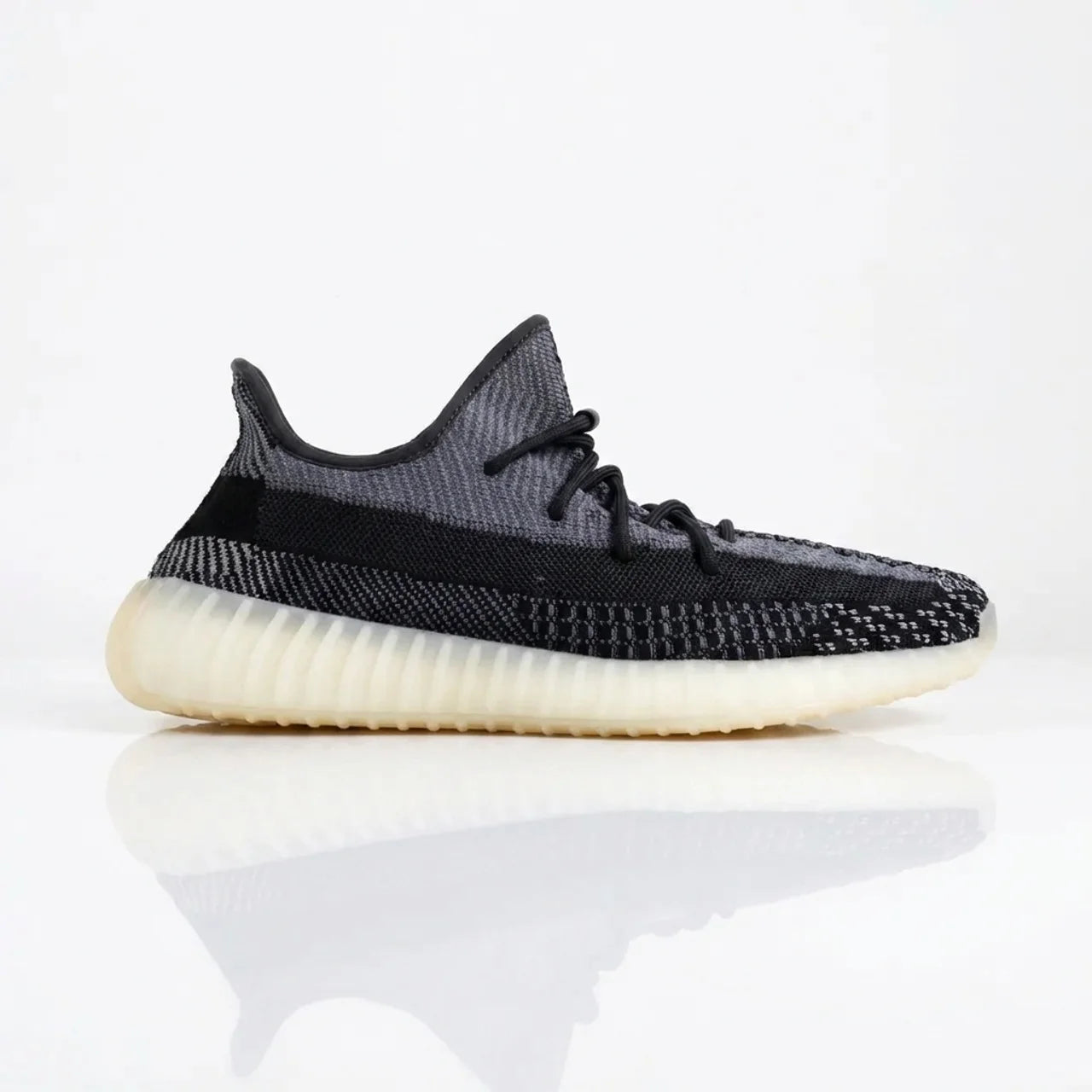 Yeezy Boost 350 V2 carbon