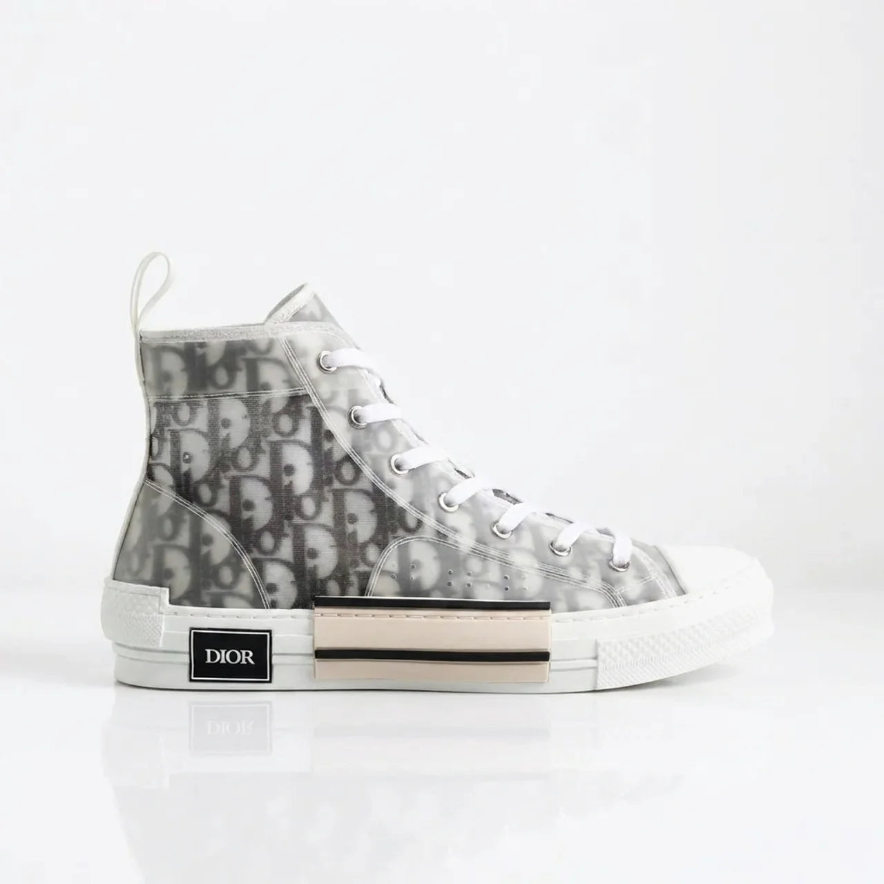 Dior B23